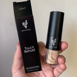Younique Touch Behold SPF 25 Powder in “Light”